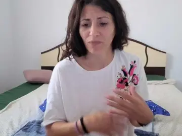 Evacrisxxxx  live sex cam