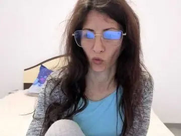 Evacrisxxxx  live sex cam