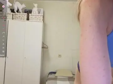 Mmmayday  live sex cam