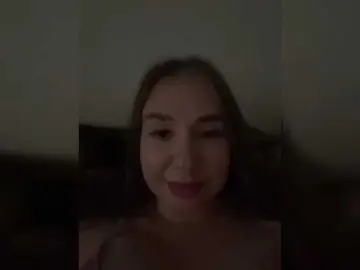 Alisalisaaa  live sex cam