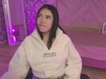 Ameliiaa-tay  live sex cam