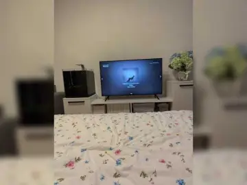 Heniaa  live sex cam