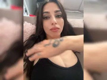 Laraa201  live sex cam