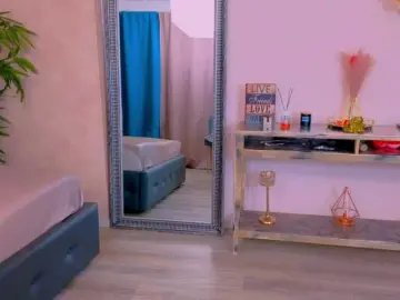 MichelleReys  live sex cam