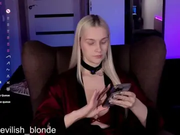 MikaKisa66624  live sex cam