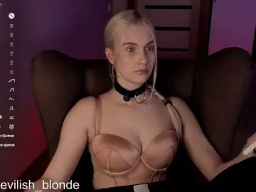 MikaKisa66624  live sex cam