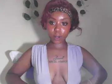 Puriee  live sex cam