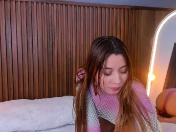 Sarabloom4  live sex cam