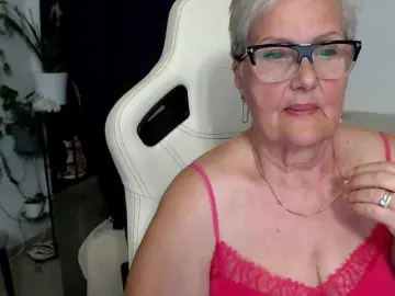 Selenna65  live sex cam