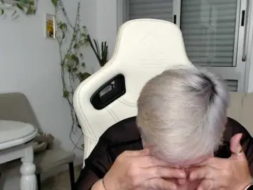 Selenna65  live sex cam