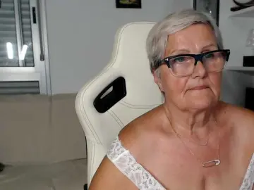 Selenna65  live sex cam