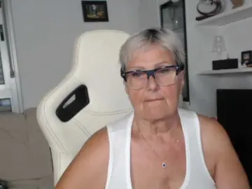 Selenna65  live sex cam