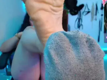 Elektra-32  live sex cam