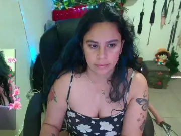 Elektra-32  live sex cam