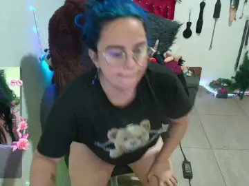 Elektra-32  live sex cam