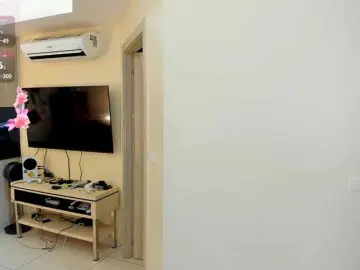 Evelyne-xx  live sex cam