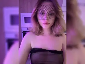 Mianoir  live sex cam