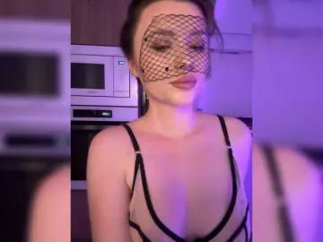 Mianoir  live sex cam