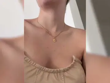 MaiaCollins  live sex cam