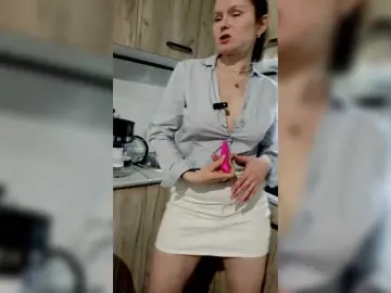 Miss-Sunshine  live sex cam