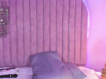 ShaylaDavis  live sex cam