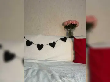 SuggarAnn  live sex cam