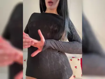 SuggarAnn  live sex cam