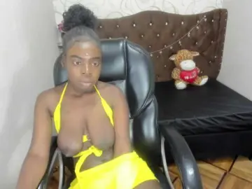 Ebonyemily  live sex cam