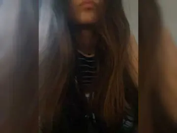 Kiskama  live sex cam