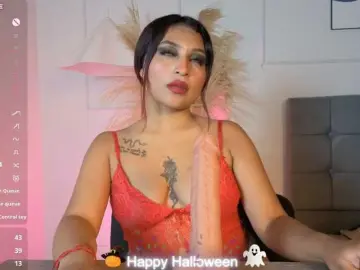 Naia-cruzz  live sex cam