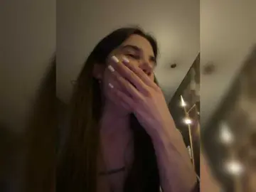 Softlysoul  live sex cam