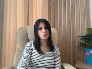 InjaAtHome  live sex cam