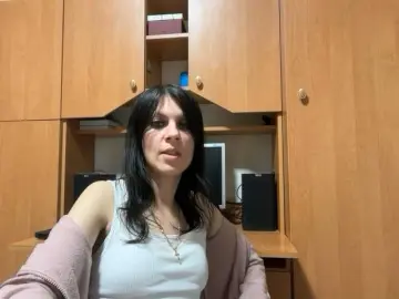 InjaAtHome  live sex cam