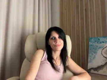 InjaAtHome  live sex cam