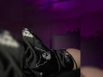 LeCriss  live sex cam