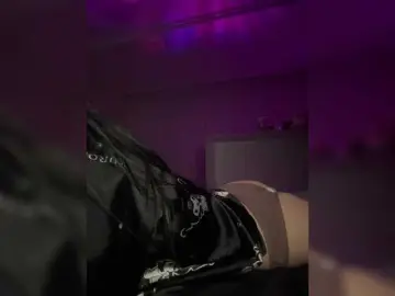 LeCriss  live sex cam