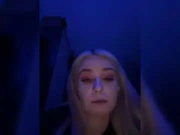OlyMuse  live sex cam