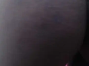 Goldenn-ass  live sex cam