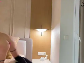 AphroditeDeep  live sex cam