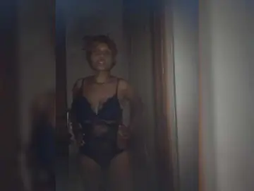 Finevishy  live sex cam