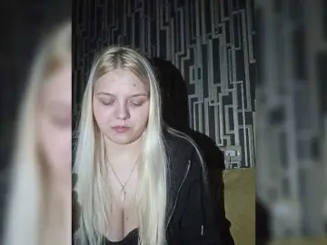 Kira-Kriss  live sex cam