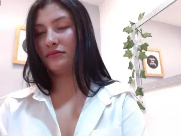 Louisk2  live sex cam