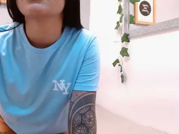 Louisk2  live sex cam