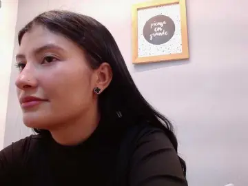 Louisk2  live sex cam