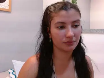 Louisk2  live sex cam