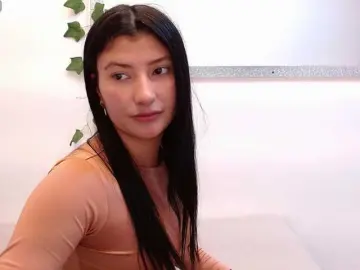 Louisk2  live sex cam