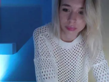 Emily-Hartt  live sex cam