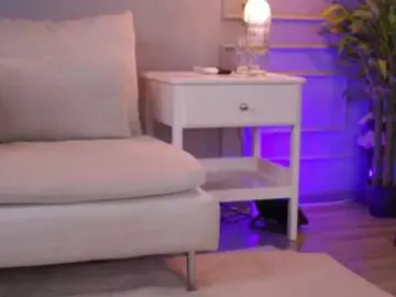 EvieVooss  live sex cam