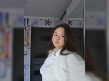 LadyVenus1  live sex cam
