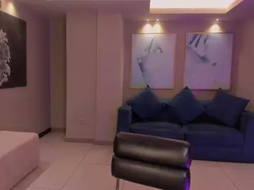 MiaLaurence  live sex cam